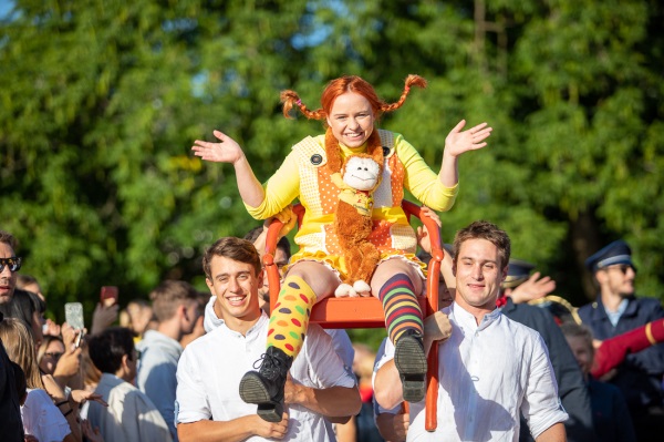 Pikin prihod na lanski festival.