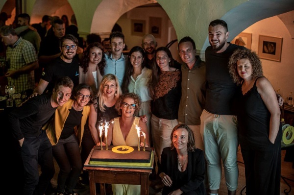 Foto: Ekipa SAŠA inkubatorja in vseh 6 finalistov programa Startup Generator